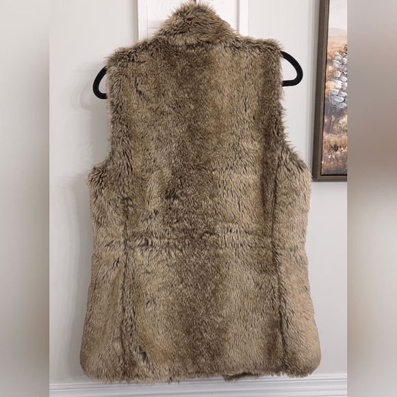 Banana Republic Light Brown Faux Fur Vest New Without Tags - Picture 4 of 8